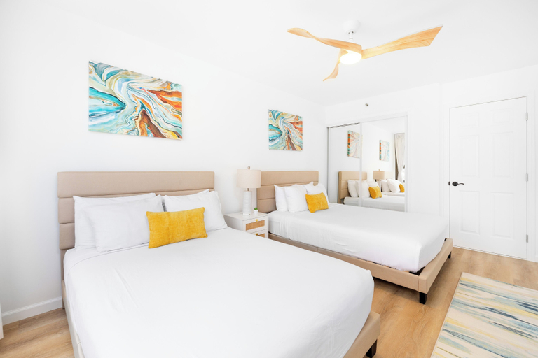 Bedroom 4, Premium Remodeled Condo in Waikiki with 2 Beds and Parking, Honolulu