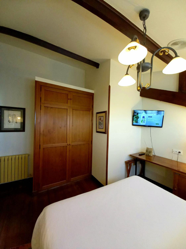 Bedroom 2, Hotel Eutimio, Asturias