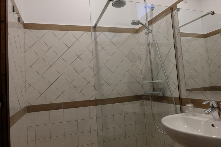 Bathroom 2, Hotel Villa Nettuno, Messina