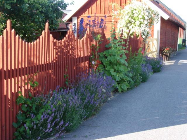 Others 4, One Room Bed & Breakfast, Mjölby