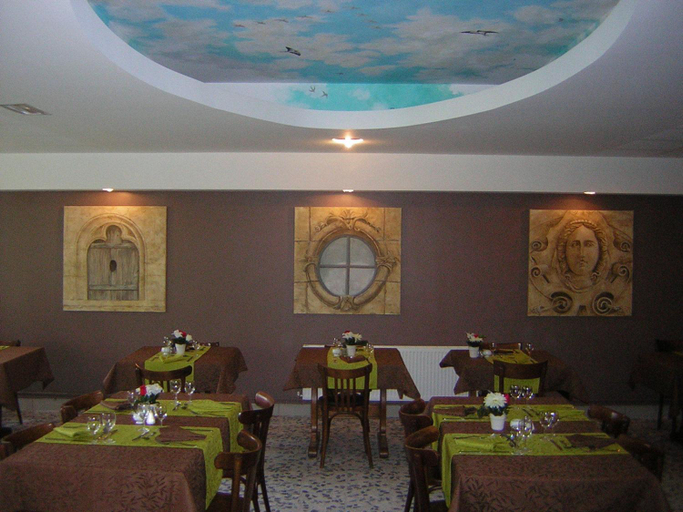 Food & Drinks, Hotel Bertrand, Meuse