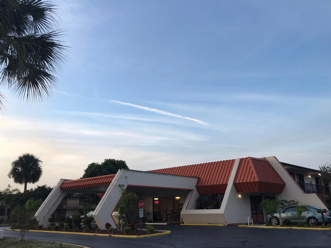 Enterprise Maingate Motel, Osceola