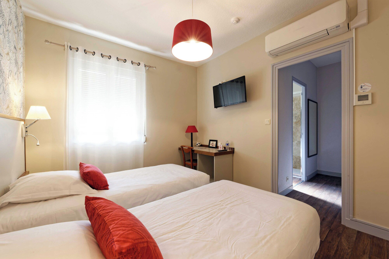Bedroom 2, Contact Hôtel du Commerce et son restaurant Côte à Côte, Saône-et-Loire