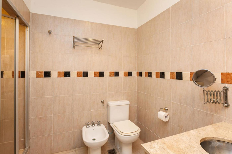 Bathroom, Colina Blanca Apart Hotel, Villa Gesell