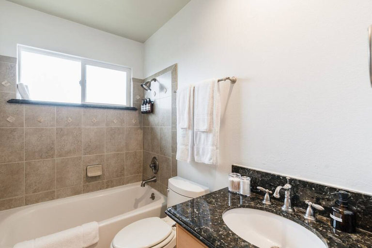 Bathroom 3, Ocean View Retreat- 4 Blocks From Solana Beach, San Diego