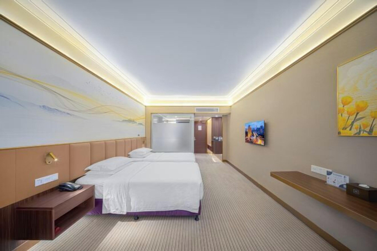 Bedroom 13