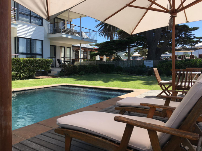 Others 5, 74 on Marine, Overberg