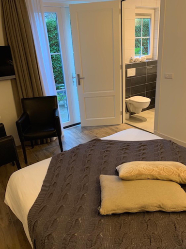 Bedroom 2, Herberg het Landhuis, Bergen