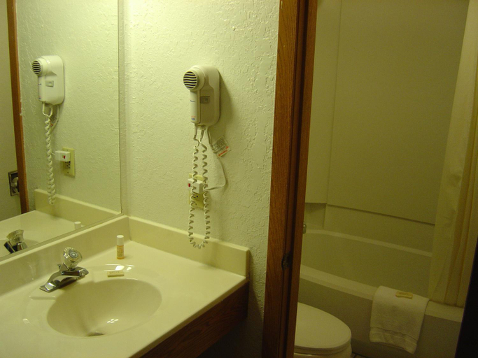 Others 4, Wakota Inn and Suites, Washington