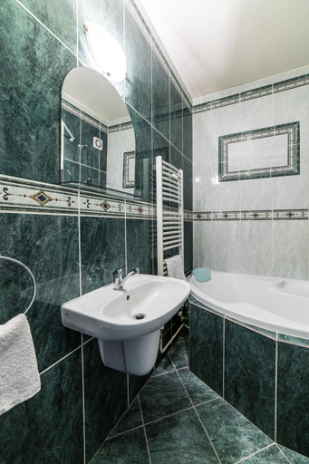 Bathroom 3, Valassky Hotel a Pivni lazne OGAR, Zlín