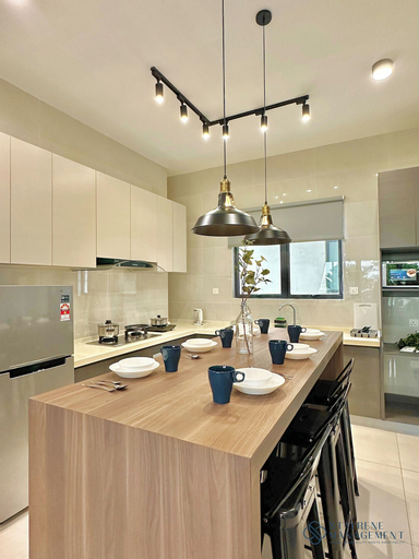 Dining Room 4