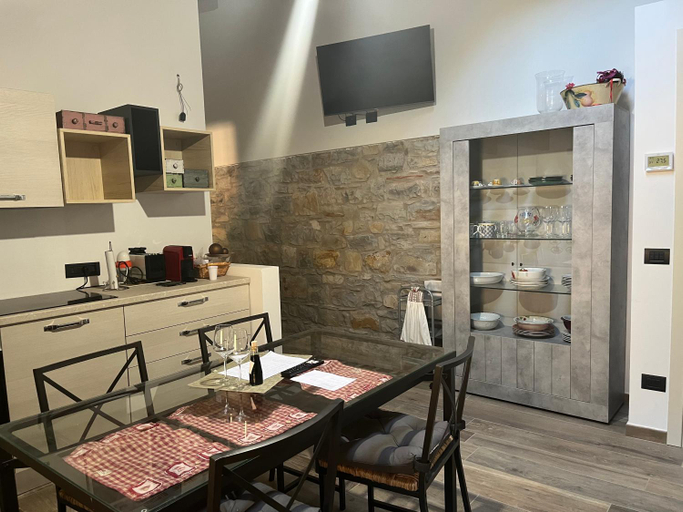 Others 4, Antico Borgo le Roste, Modena
