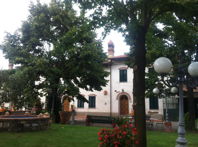 Others 2, Corte Vettori, Pistoia