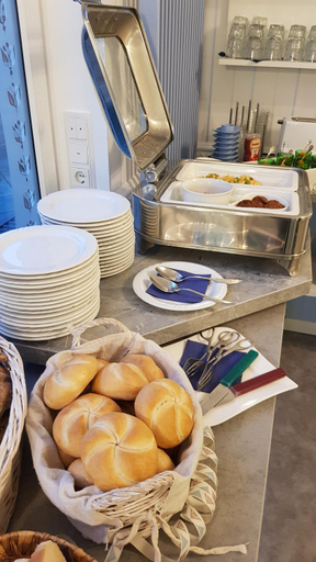 Food & Drinks 5, Hotel-Pension Haus Hubertus, Leer