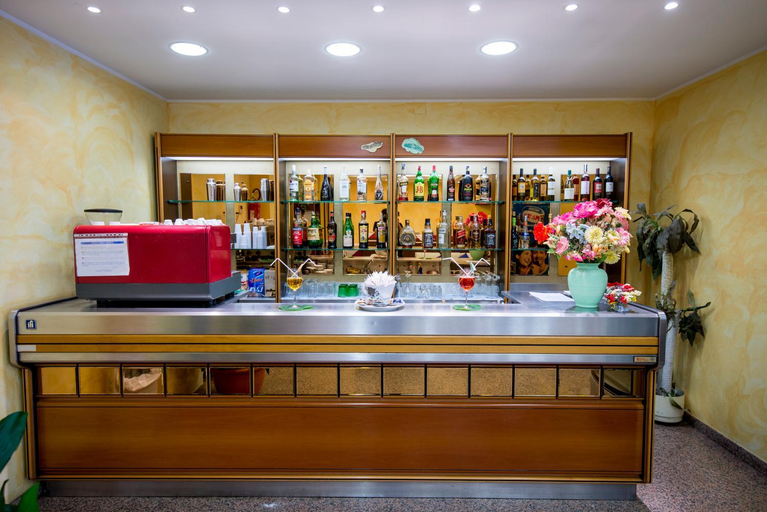 Bar/lounge