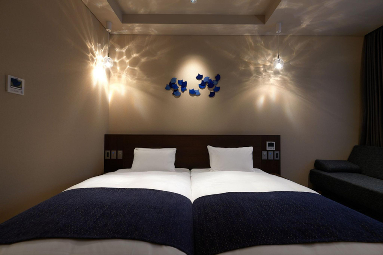 Bedroom 12