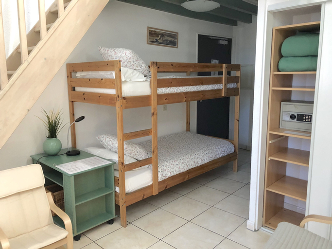 Bedroom 23