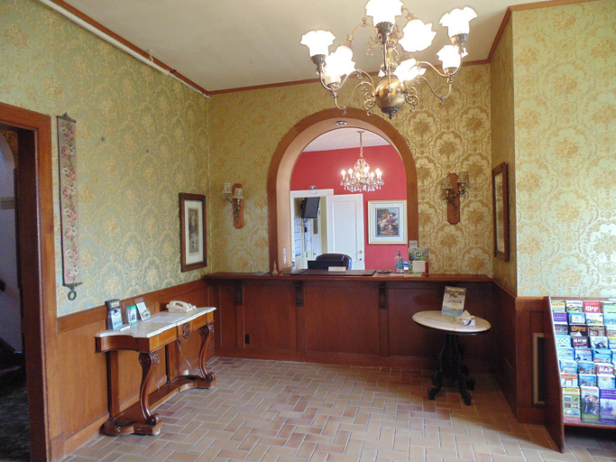 Public Area 2, Manresa Castle, Jefferson