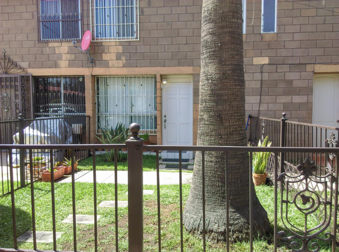 Blue House, Ensenada