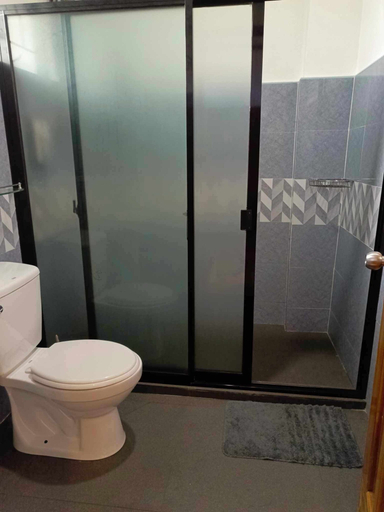 Bathroom 4, Hotel Oasis Port Barton, San Vicente