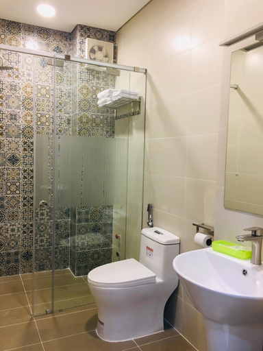 Bathroom 4, Spring Hotel, Thuận An
