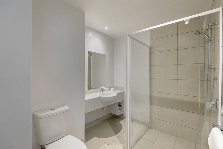 Bathroom 5, Quest Cathedral Junction Serviced Apartments, Christchurch