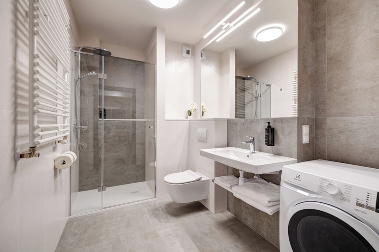 Bathroom 3, King Apartamenty Galaxy, Szczecin