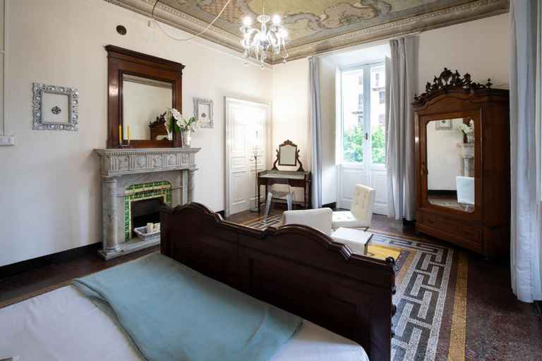 Bedroom 2, Corso Mazzini, Savona