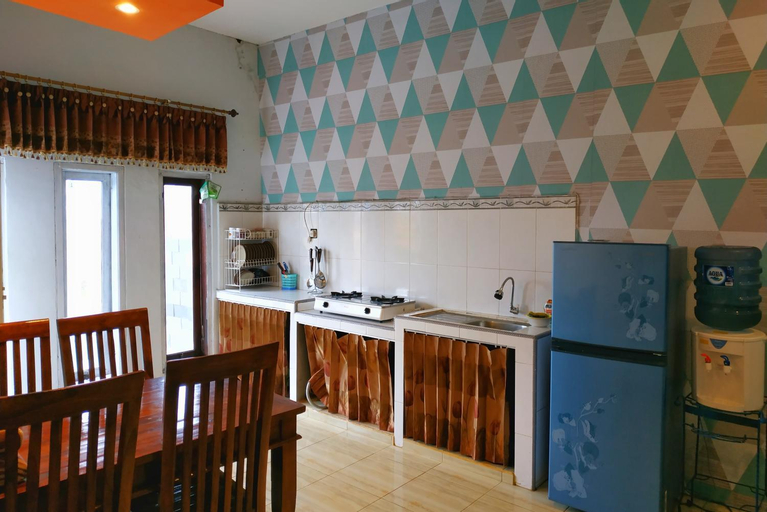 Dining Room 11