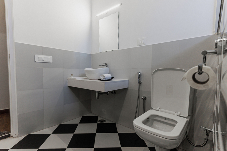 Bathroom 4, TETHYS HIMALAYA, Sirmaur