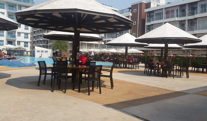 Food & Drinks 4, GrandBlue Condominium 201, Klaeng