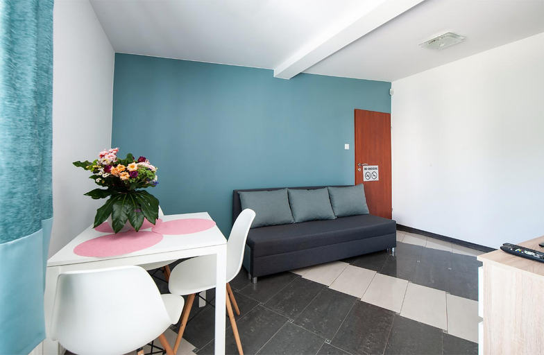 Others 3, PORT-LODZ Apartment by PinPoint, Łódź