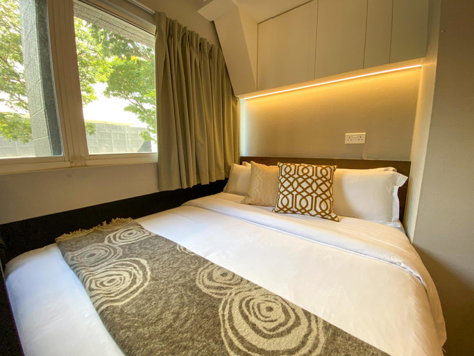 Bedroom 25