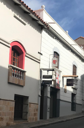 Others 3, Cittadella Hostal, Oropeza
