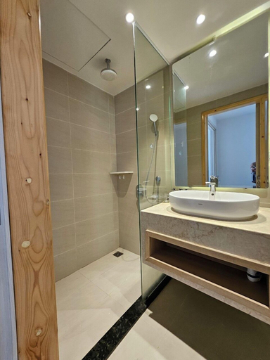 Bathroom 8