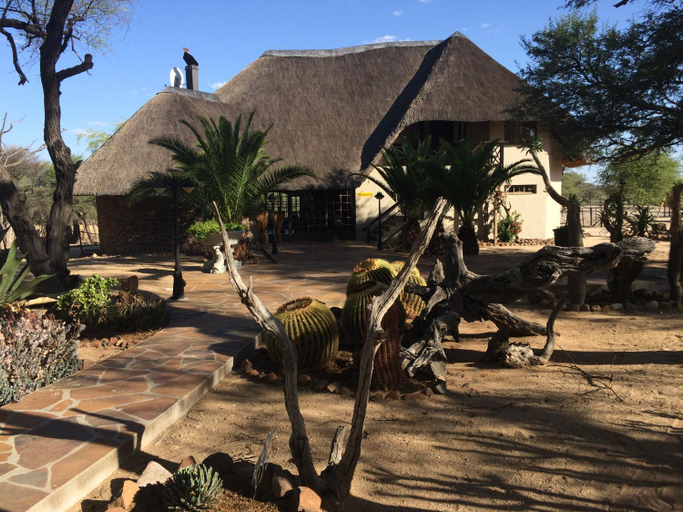 Food & Drinks 2, Roidina Safari Lodge, Omaruru