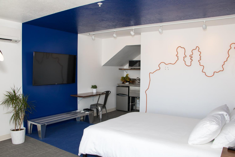 Others 2, Skyfall Guestrooms, Grand