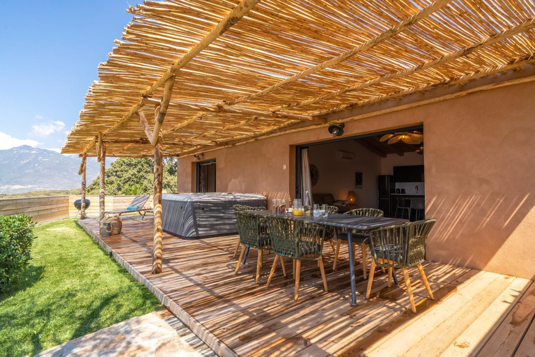 Others 5, Residence U Frusteru, Corse-du-Sud