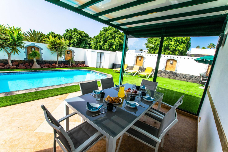 Facilities 4, Villa Los Arcos - LH160 By Villas Now Ltd, Las Palmas