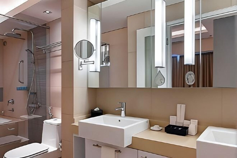 Bathroom 19
