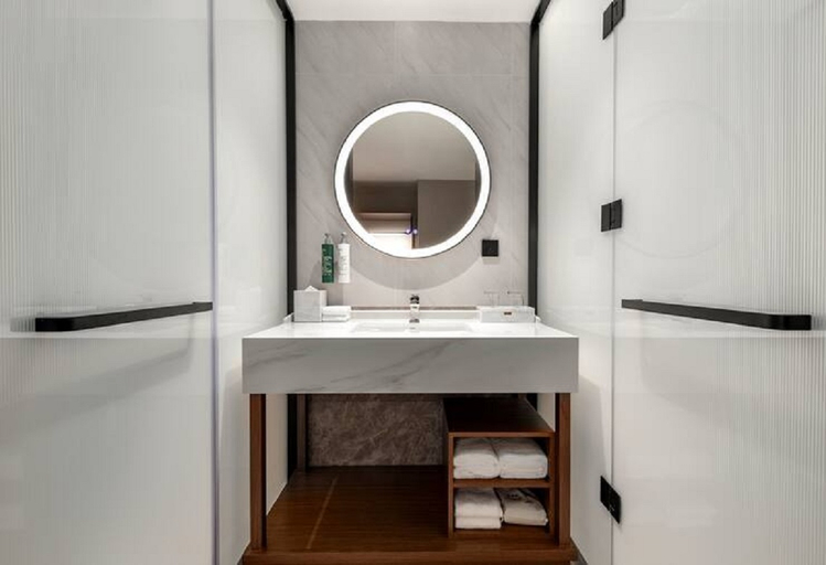 Bathroom 3, Hilton Garden Inn Xingyi Wanfenglin, Qianxinan Buyei and Miao