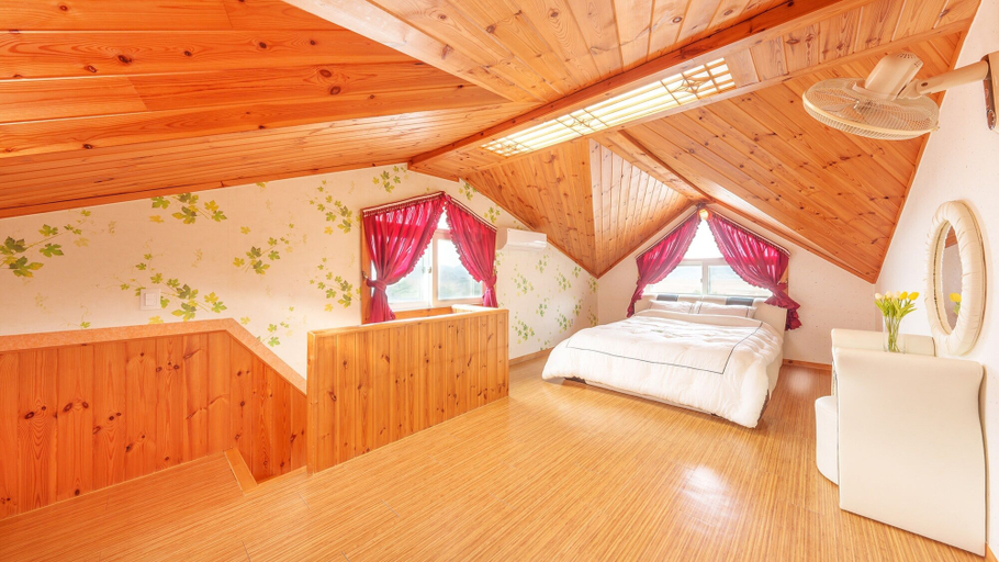 Bedroom 3, Gangwha Jeongwon Pension, Ganghwa