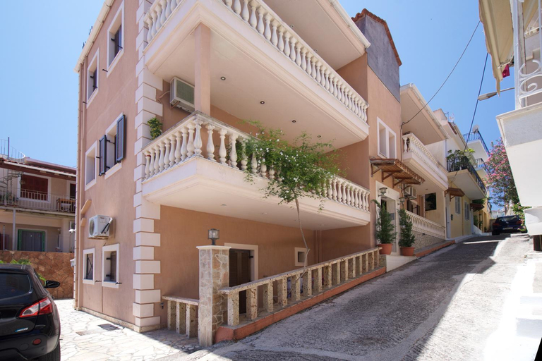 3, Dias Ground Floor Apartment, Ionian Islands