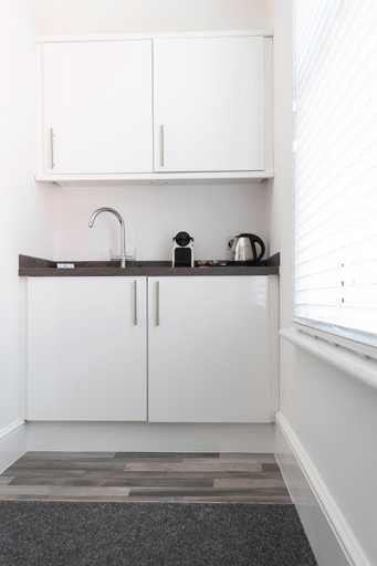 Kitchen, Southsea Studios - Luxury Seaside Apartments, Portsmouth
