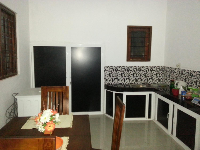 Food & Drinks 4, NiYuNi Villas, Balapitiya