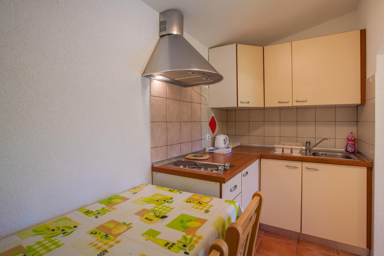 Others 3, Apartments Dandic, Cres