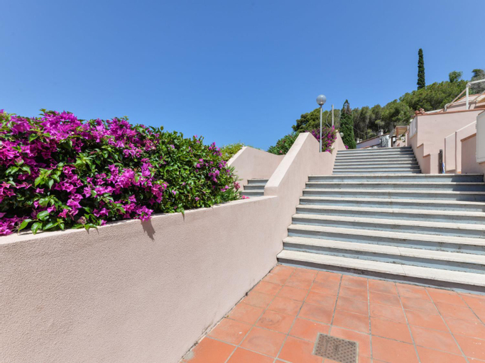 Apartment Cala Rossa-1 by Interhome, Livorno