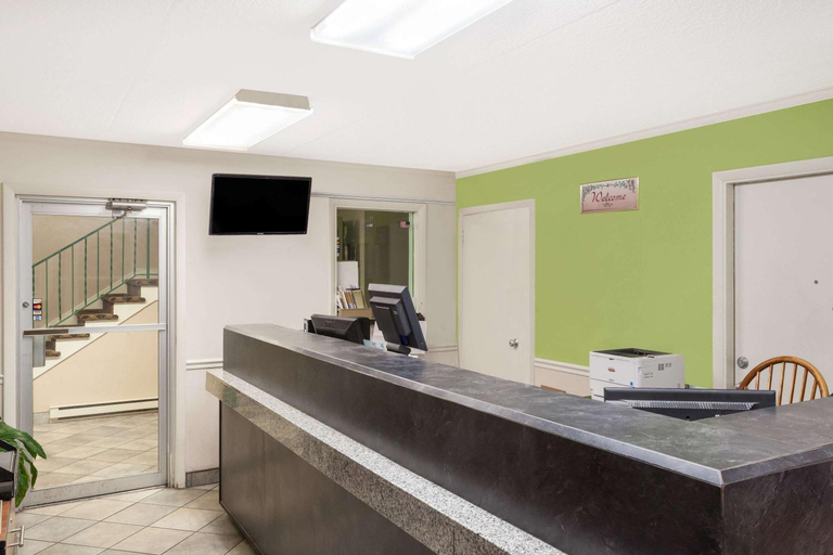 Public Area 2, Super 8 by Wyndham Harrisburg Hershey West, Dauphin