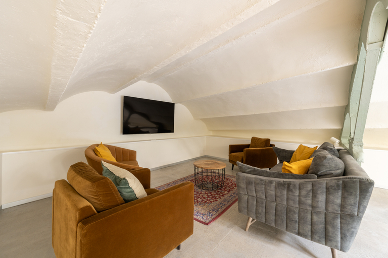 Exterior & Views 2, Ola Living Hostal Tetuan, Madrid