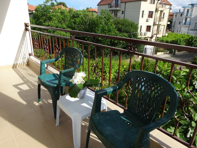 Others 5, Hris, Sozopol